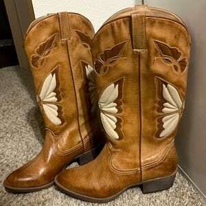 Coconuts by Matisse Monarch Boots